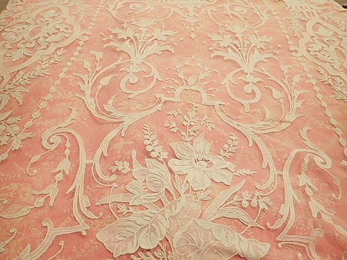 豪華 フランスコーネリー刺繍のレースカーテン - 薔薇と天使のアンティーク